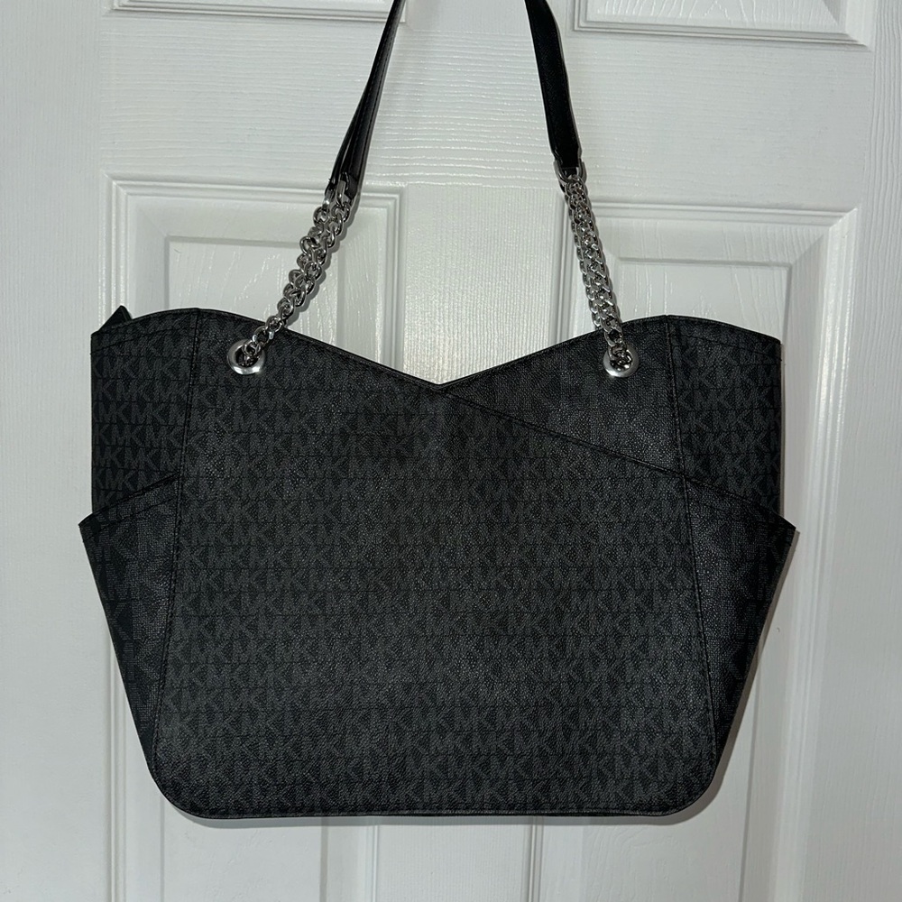 Michael Kors Black Tote Bag - Picture 4 of 11